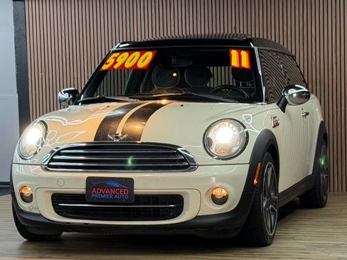 Used 2011 MINI Cooper Clubman image 1
