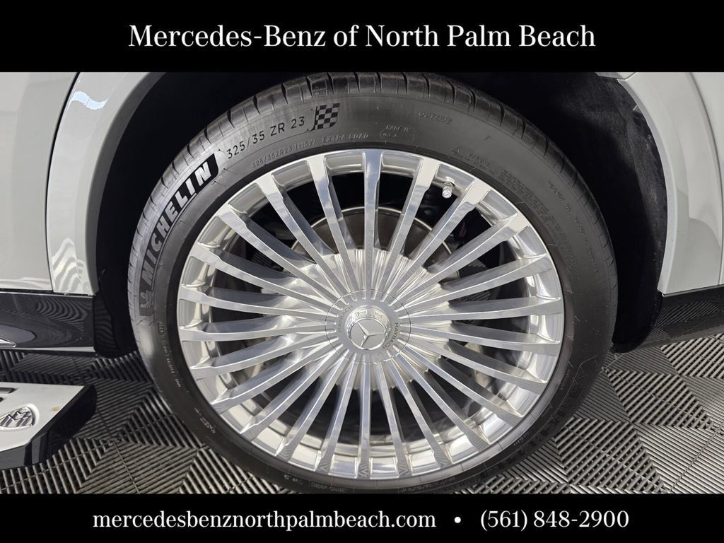 Certified 2025 Mercedes-Benz Maybach GLS 600 4MATIC image 20