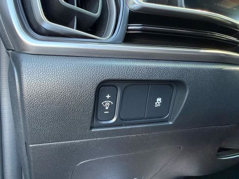 Used 2025 Kia Sorento S w/ Panoramic Sunroof Package AWD/4WD image 13