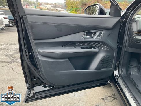 Used 2024 Nissan Ariya FWD image 23