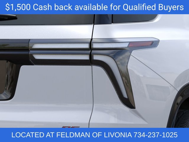 New 2026 Chevrolet Traverse RS w/ LPO, Floor Liner Package AWD/4WD image 11