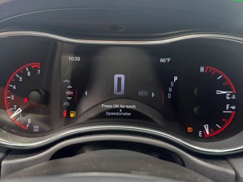 Used 2018 Dodge Durango SXT w/ 3rd Row Seating Group RWD image 22