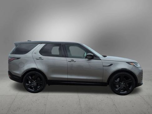 Used 2025 Land Rover Discovery Dynamic SE AWD/4WD image 7