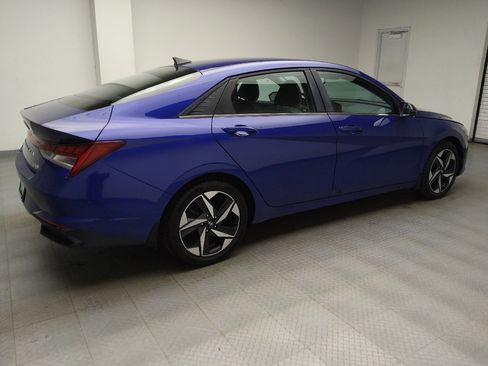 Used 2023 Hyundai Elantra Limited w/ Winter Weather Package FWD image 10
