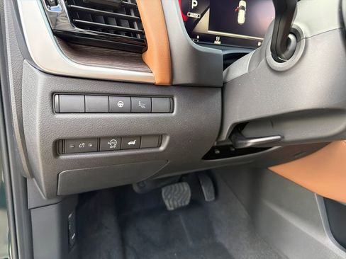 New 2026 Nissan Rogue Platinum AWD/4WD image 19