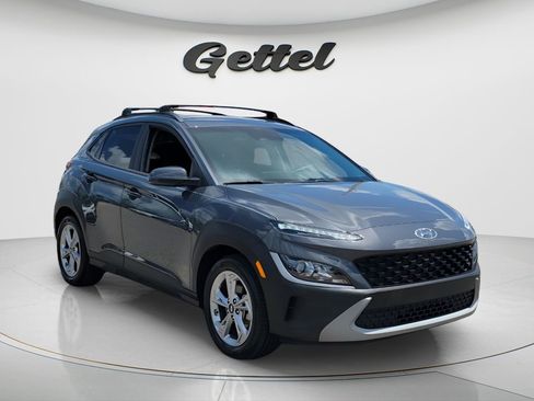 Used 2023 Hyundai Kona SEL w/ Convenience Package FWD image 3