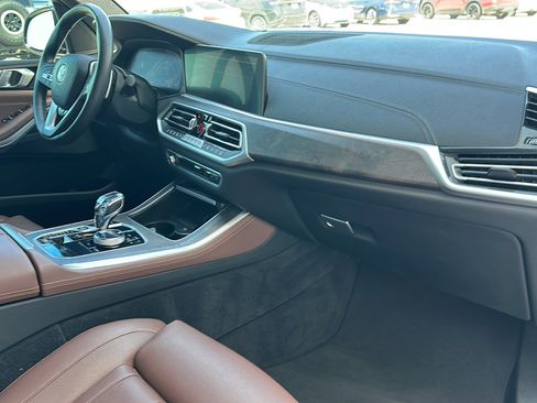 Used 2022 BMW X5 sDrive40i w/ Executive Package image 21