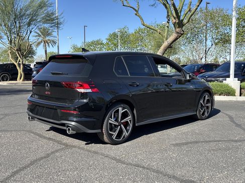 New 2026 Volkswagen GTI SE FWD image 3