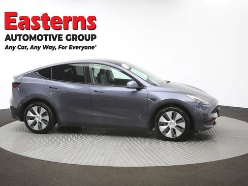 Used 2021 Tesla Model Y Long Range AWD/4WD image 43