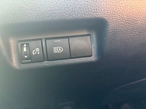 Used 2023 Toyota RAV4 XLE FWD image 15