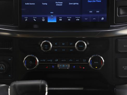 Used 2023 Ford F150 Lariat w/ Equipment Group 502A High image 15