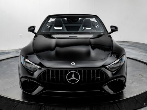 Used 2022 Mercedes-Benz SL 63 AMG 4MATIC image 34