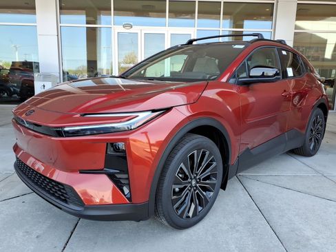 New 2026 Toyota C-HR AWD/4WD image 3