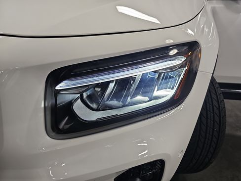 Used 2026 Mercedes-Benz GLB 250 image 31