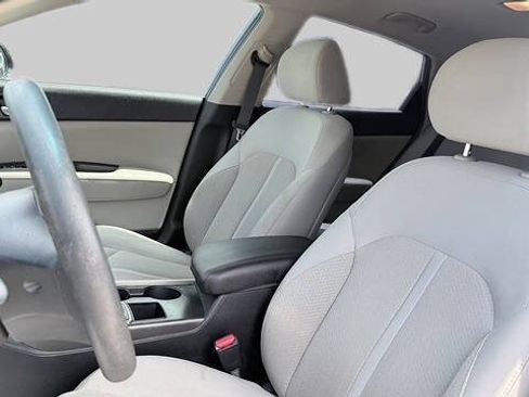 Used 2017 Kia Optima LX w/ Convenience Package FWD image 13