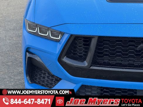 Used 2024 Ford Mustang GT Premium image 5