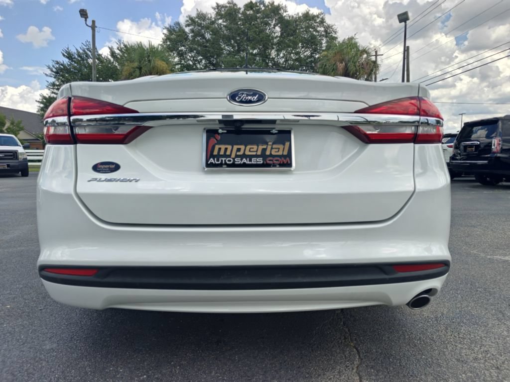 Used 2018 Ford Fusion S FWD image 7