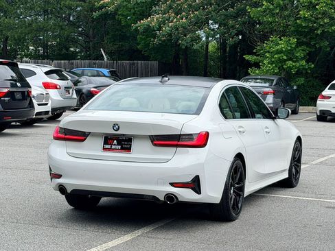 Used 2020 BMW 330i Sedan w/ Convenience Package RWD image 4