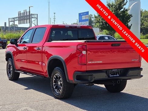 Used 2023 Chevrolet Silverado 1500 ZR2 w/ Technology Package AWD/4WD image 4
