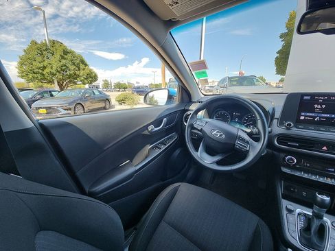 Used 2022 Hyundai Kona SEL w/ Convenience Package image 15