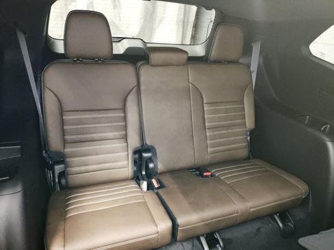 New 2026 GMC Acadia Denali Ultimate w/ LPO, Floor Liner Package image 14