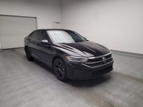 Used 2024 Volkswagen Jetta SE w/ Black Wheel Package FWD image 13