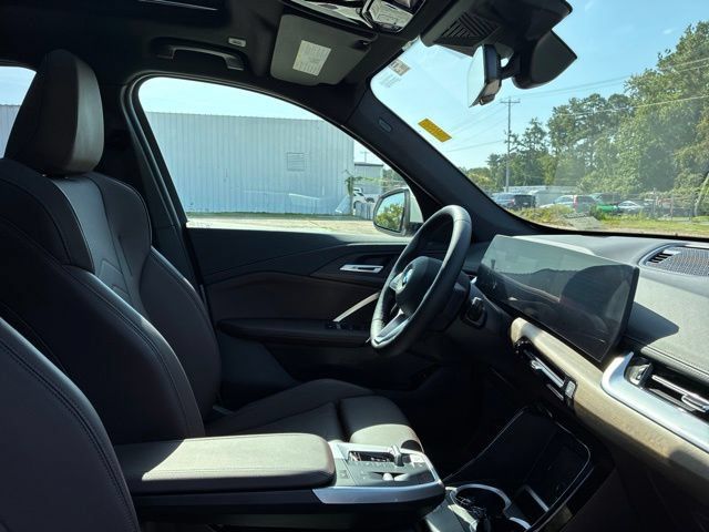 Used 2025 BMW X1 xDrive28i w/ Convenience Package AWD/4WD image 24