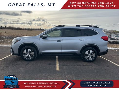 Used 2024 Subaru Ascent Premium w/ Convenience Package image 4