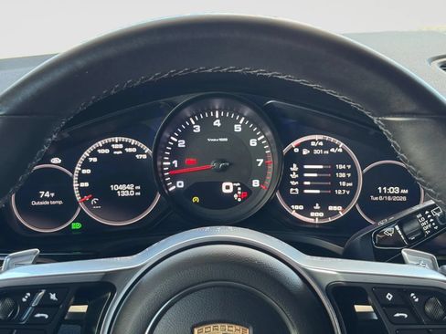 Used 2020 Porsche Cayenne AWD/4WD image 31