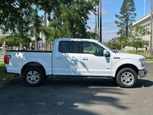 Used 2015 Ford F150 Lariat w/ Equipment Group 501A Mid image 5