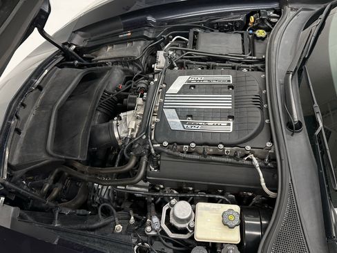 Used 2015 Chevrolet Corvette Z06 w/ Z07 Performance Package image 32