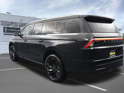 New 2026 Lincoln Navigator L Black Label AWD/4WD image 7
