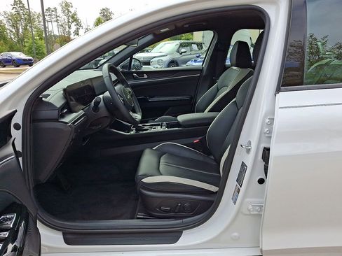 Used 2025 Kia K5 GT-Line image 14