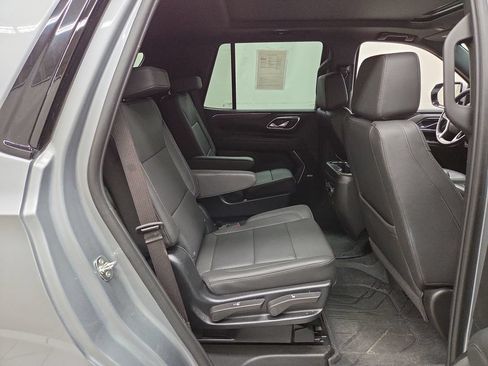 Used 2024 Chevrolet Tahoe Z71 w/ Luxury Package AWD/4WD image 11