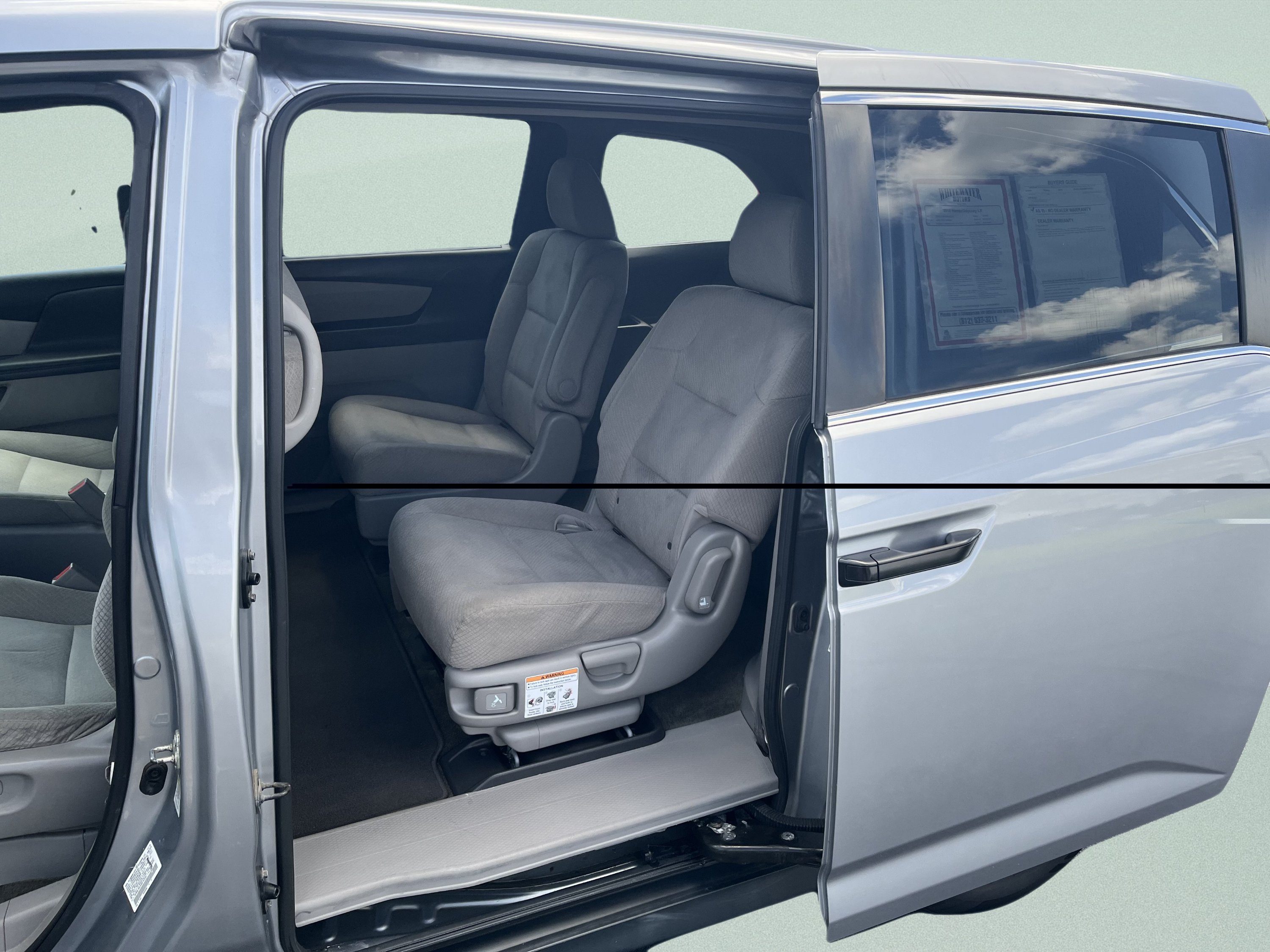 Used 2016 Honda Odyssey LX image 11