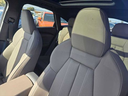 New 2025 Audi Q5 Prestige image 25