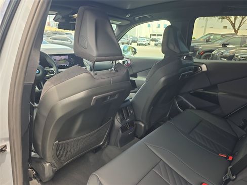 Used 2026 BMW X3 xDrive30i w/ M Sport Package AWD/4WD image 13
