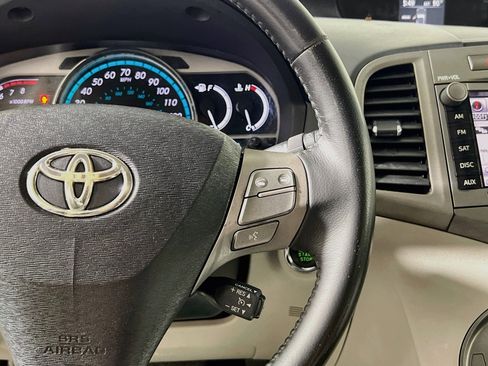 Used 2010 Toyota Venza AWD image 20