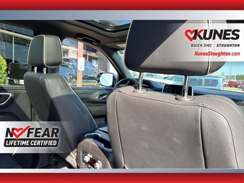 Used 2023 GMC Yukon SLT image 52