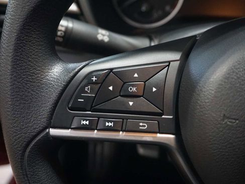 Used 2024 Nissan Altima 2.5 SV image 25