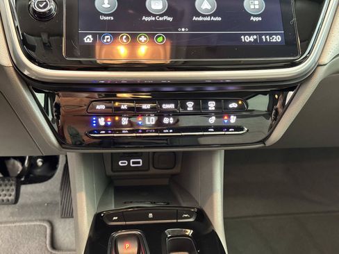 Used 2023 Chevrolet Bolt EUV Premier FWD image 18