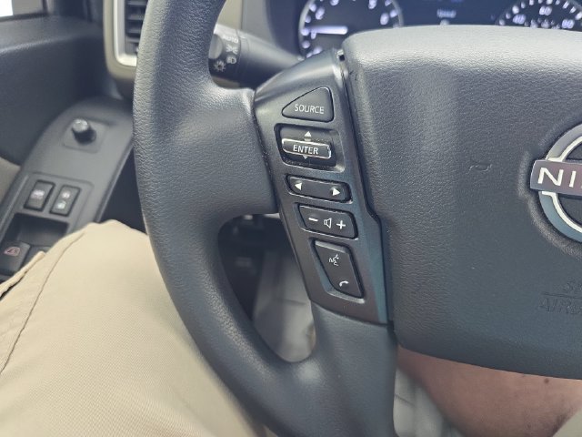 Used 2022 Nissan Frontier SV AWD/4WD image 19