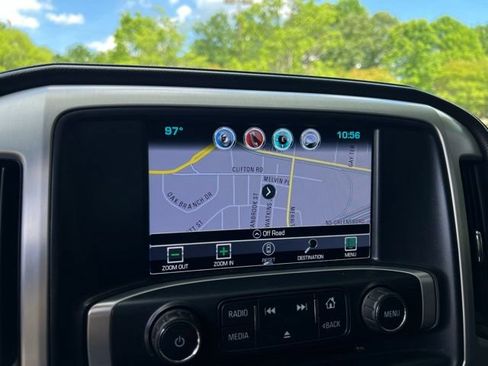 Used 2018 GMC Sierra 2500 SLT w/ Duramax Plus Package AWD/4WD image 37