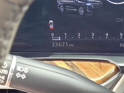 Used 2022 Cadillac Escalade Premium Luxury Platinum w/ Heavy-Duty Trailer Package image 22