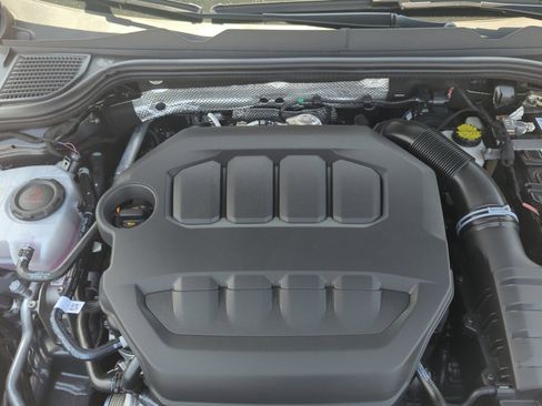 New 2025 Volkswagen Golf SE image 21