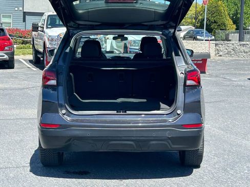 Used 2022 Chevrolet Equinox LS AWD/4WD image 32