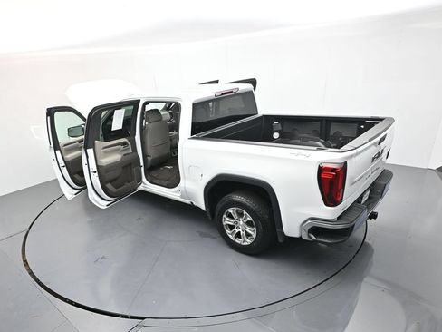 Used 2025 GMC Sierra 1500 SLT AWD/4WD image 36