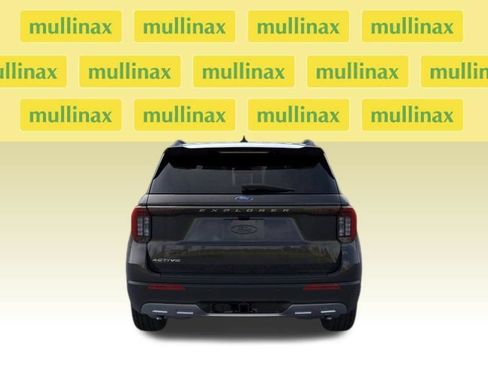 New 2026 Ford Explorer Active w/ Active Comfort Package RWD image 9