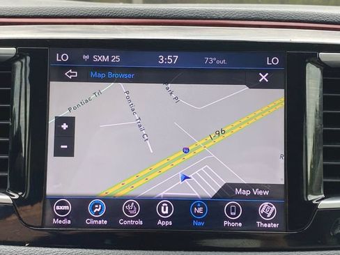 Used 2019 Chrysler Pacifica Limited w/ Advanced Safetytec Group FWD image 14