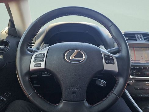 Used 2014 Lexus IS 250C w/ Luxury Package RWD image 30